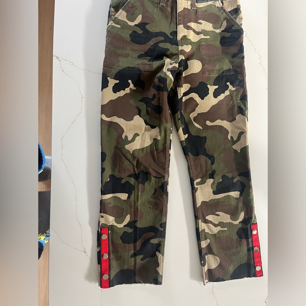 Veronica Beard Camo jeans
